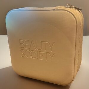 Travel Jewelry Box 4x4” Zippered